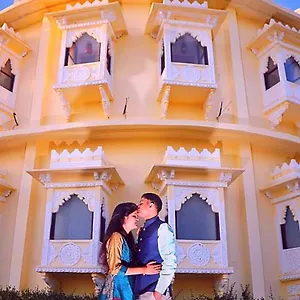 *** Resort Rasik Priya India