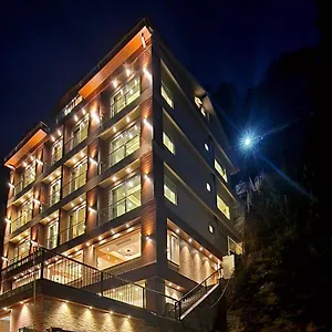 4* Hotel Mountain Valley View By Terraa