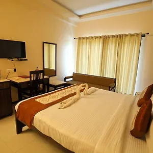 *** Hotel Tulip Le Grand India
